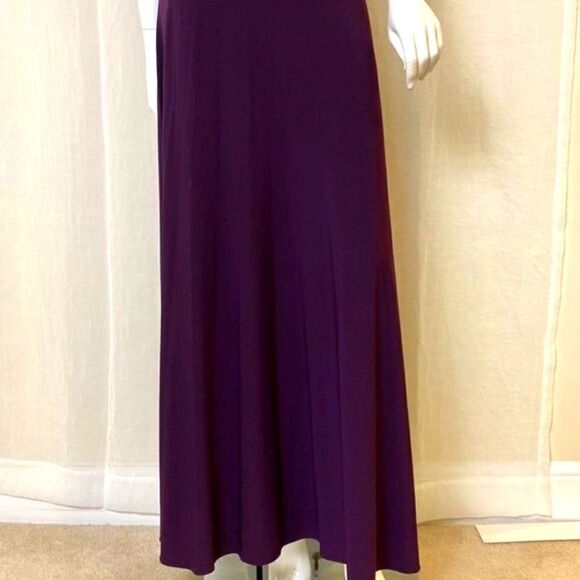 NW Long Gown Purple Eggplant with ruched bodice A-line skirt NWOT Size 4/6 - Picture 3 of 8